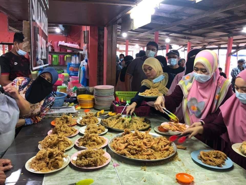 Peradong Homestay Kuala Terengganu - Near Jetty Batu Hampar