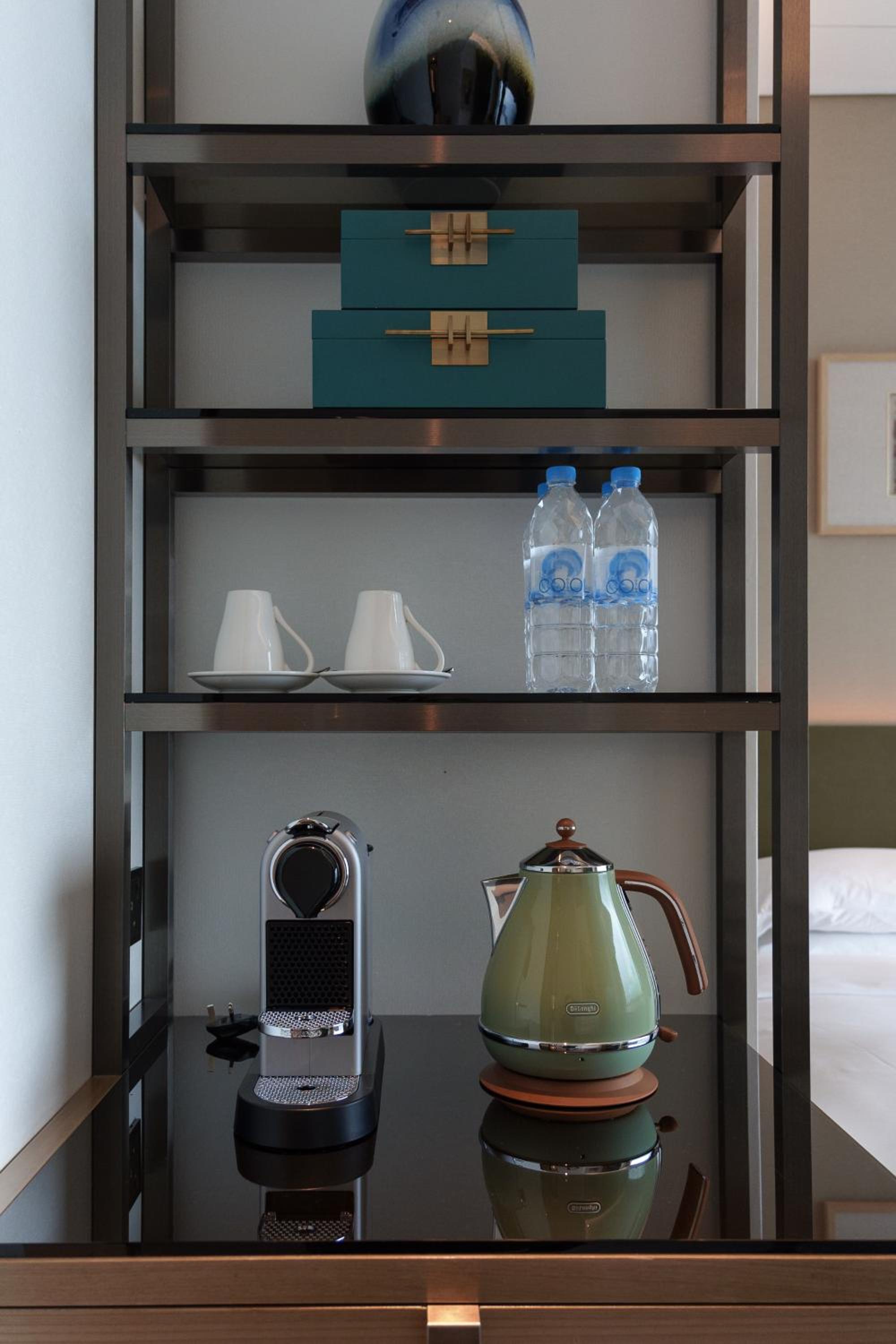 Sheraton Hong Kong Tung Chung Hotel