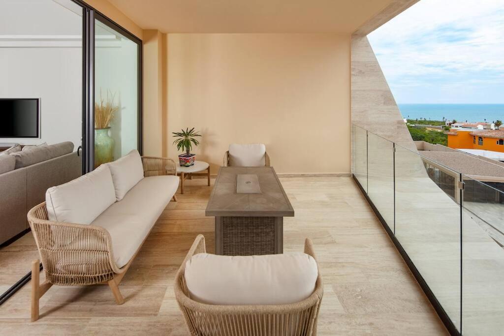 Luxurious Ocean View Apartment