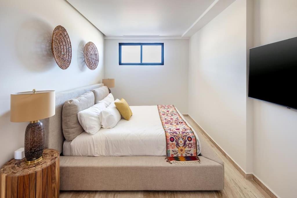 Luxurious Ocean View Apartment