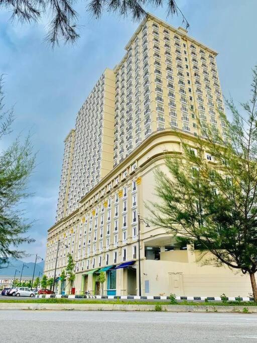 Champs Elysees Homestay by Landmark @ Kampar photo 1