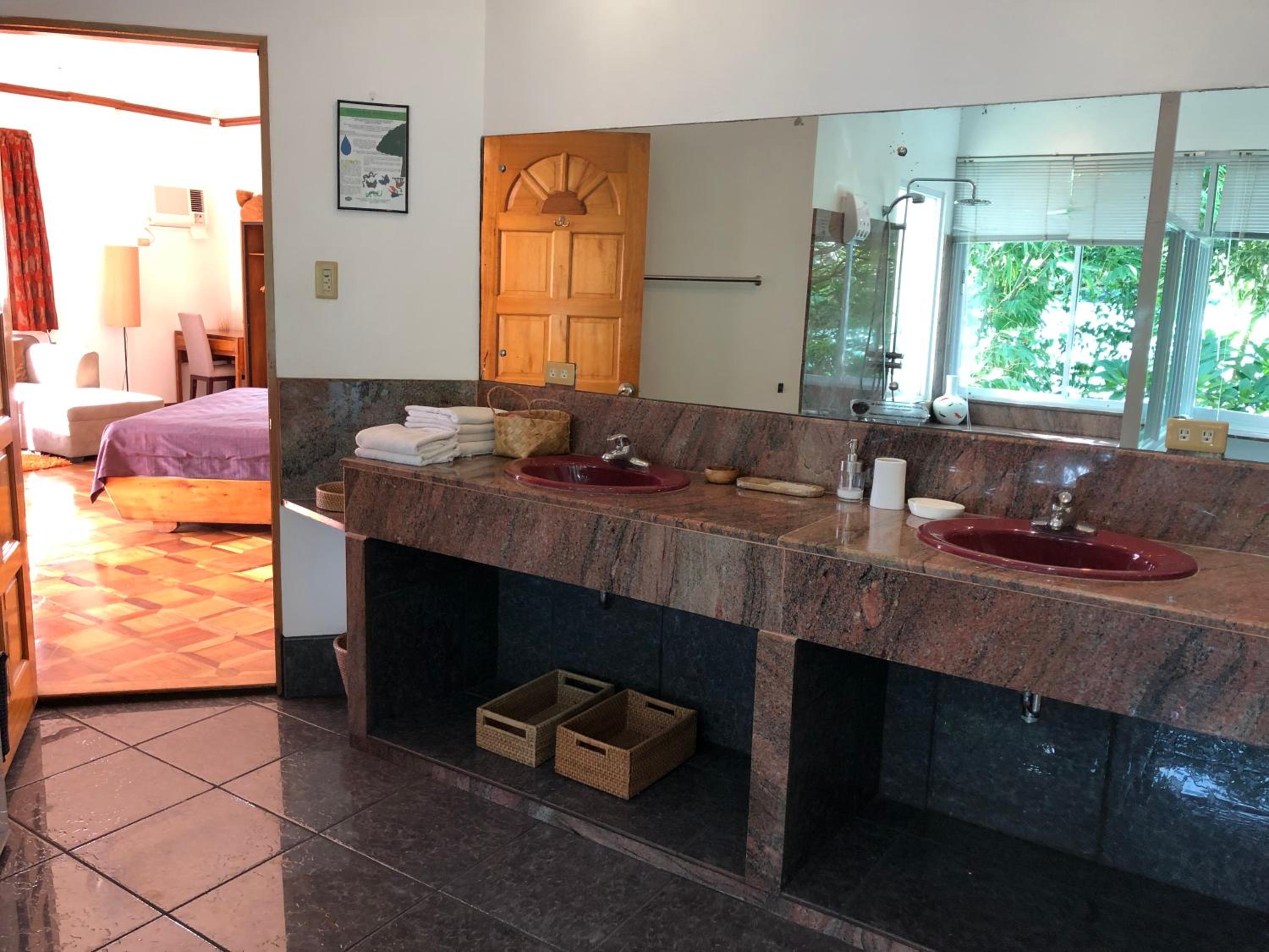 Argonauta Boracay Apartment Suites and Villas view 4