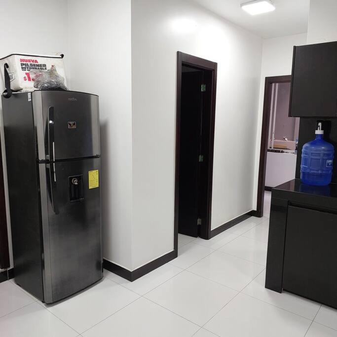 departamento con piscina y áreas sociales