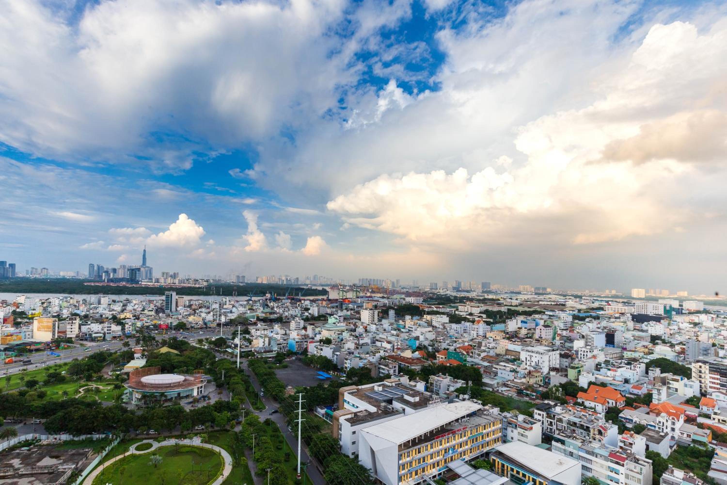 Eco Green SaiGon Apt - Amazing view - Free Pool & Gym
