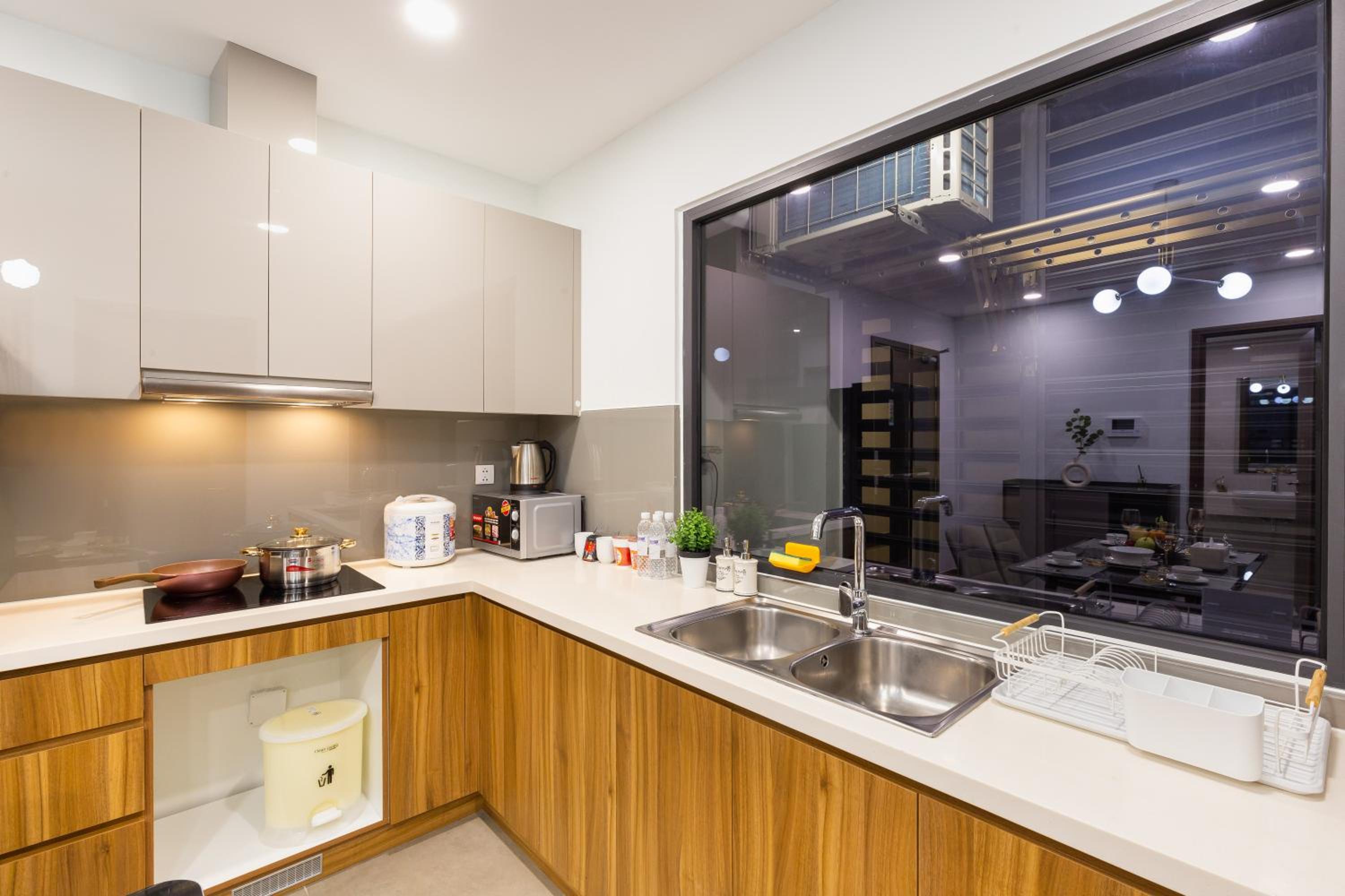 Eco Green SaiGon Apt - Amazing view - Free Pool & Gym