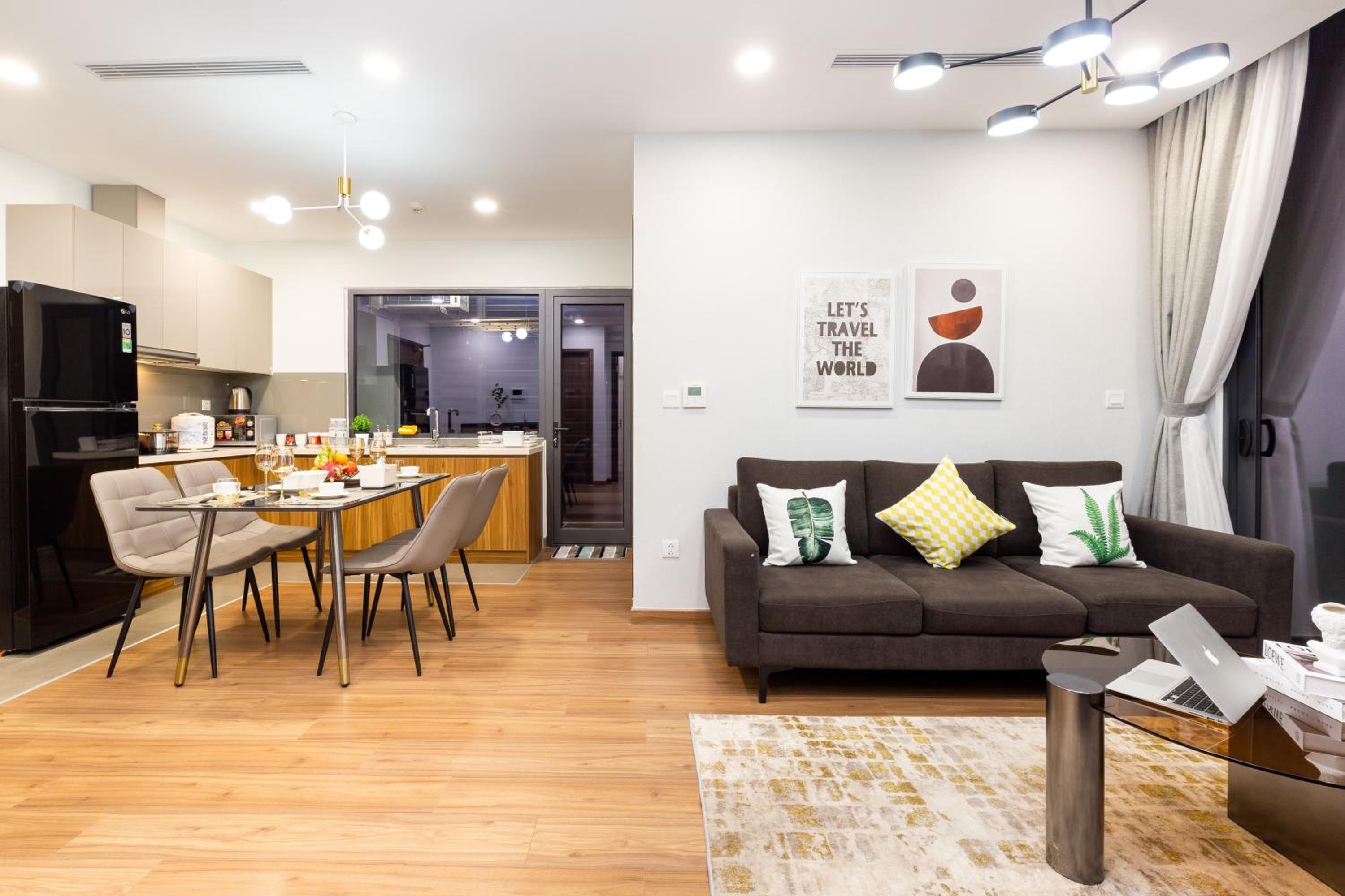 Eco Green SaiGon Apt - Amazing view - Free Pool & Gym