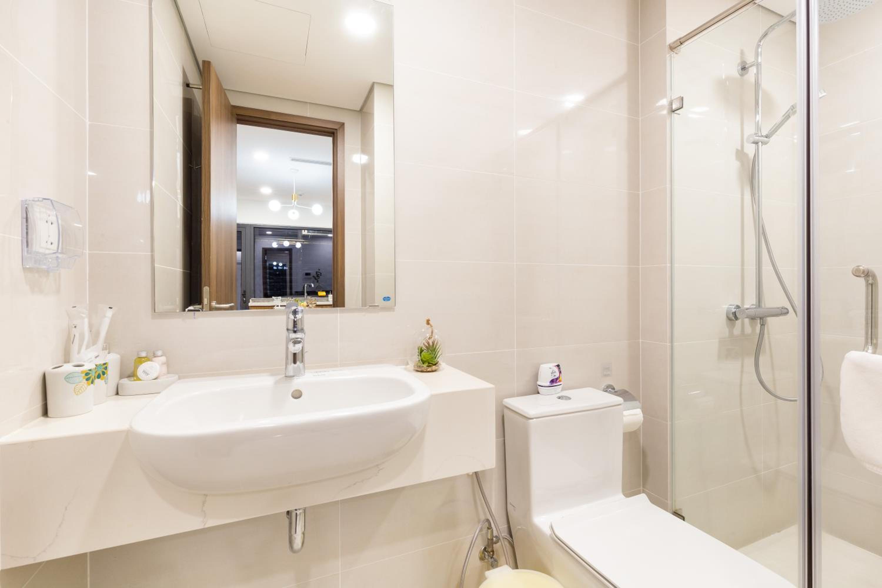 Eco Green SaiGon Apt - Amazing view - Free Pool & Gym