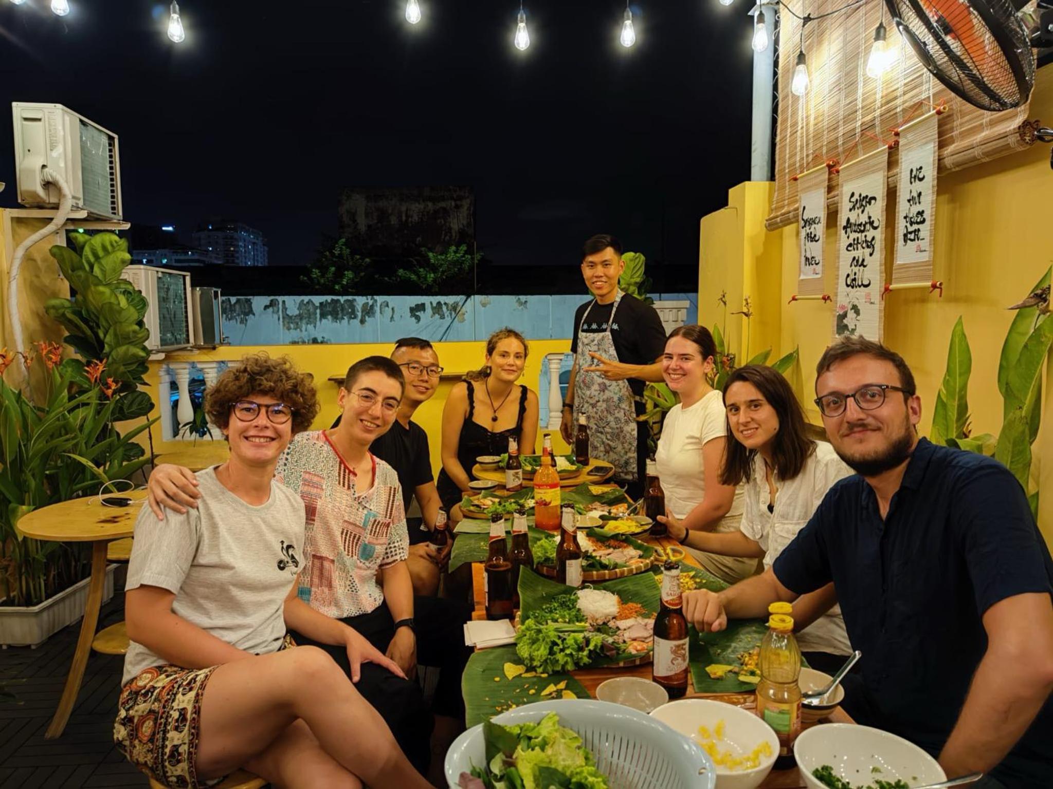 Saigon Authentic Hostel - Local Vibes, City Tours, Cooking Dinner, Evening Streetfood, Free Menu Breakfast, Gym & Rooftop