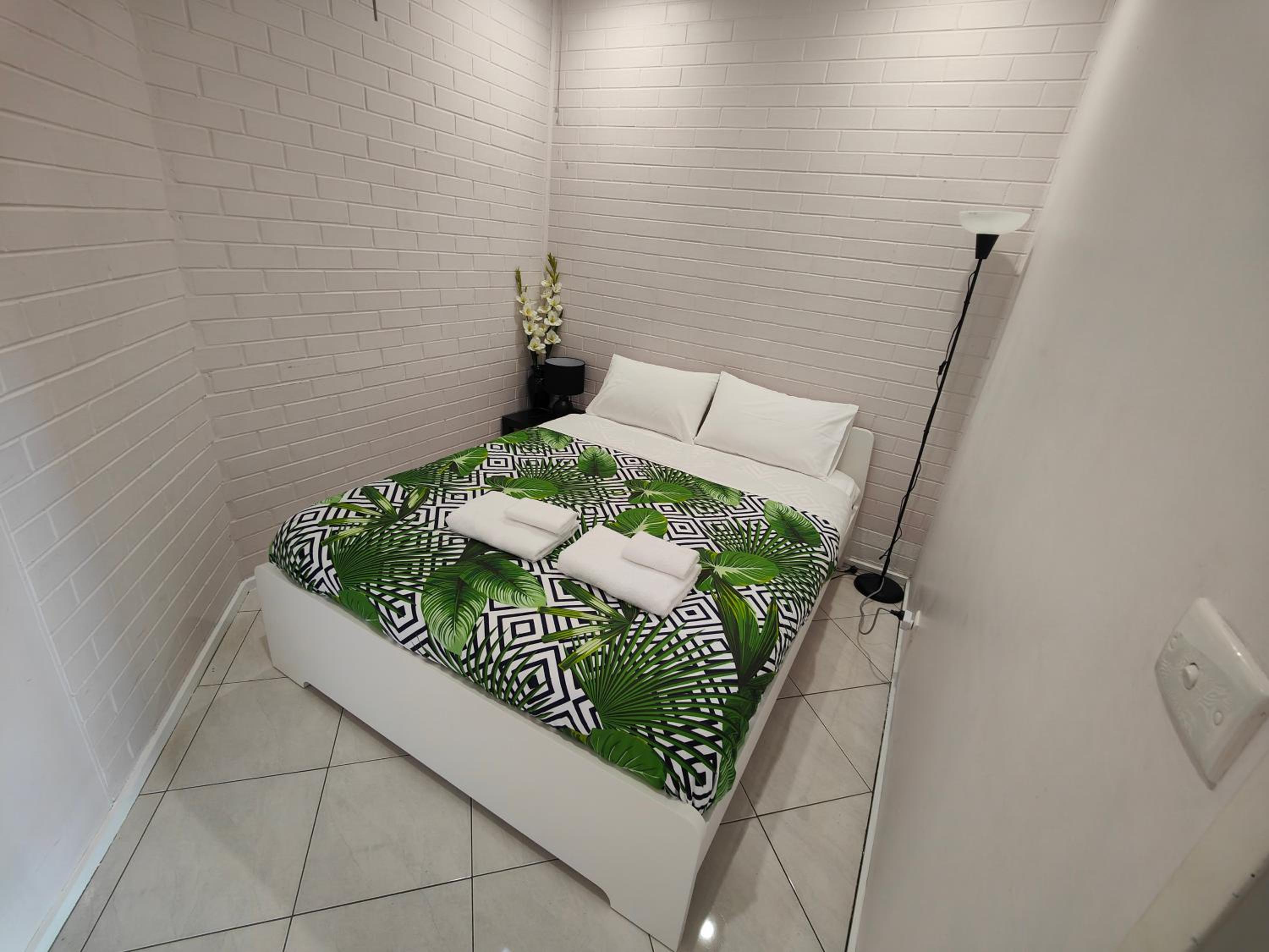 Tuggeranong Short Stay #07 - Sleeps 6