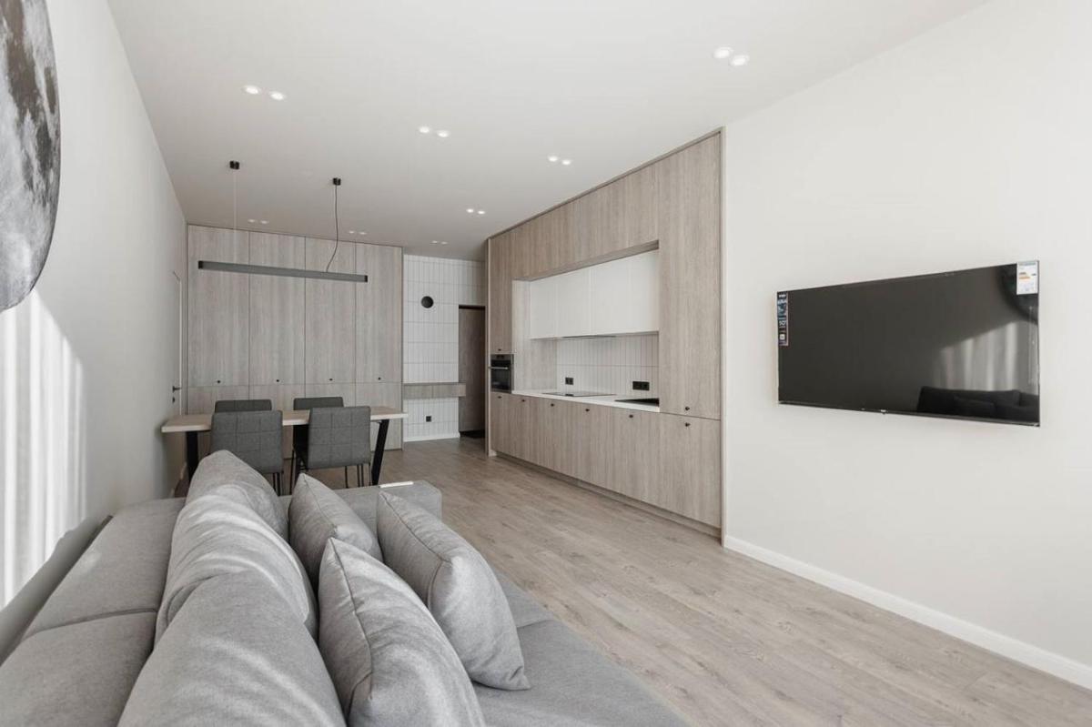 Noviy Bereg Design Apartment view 4