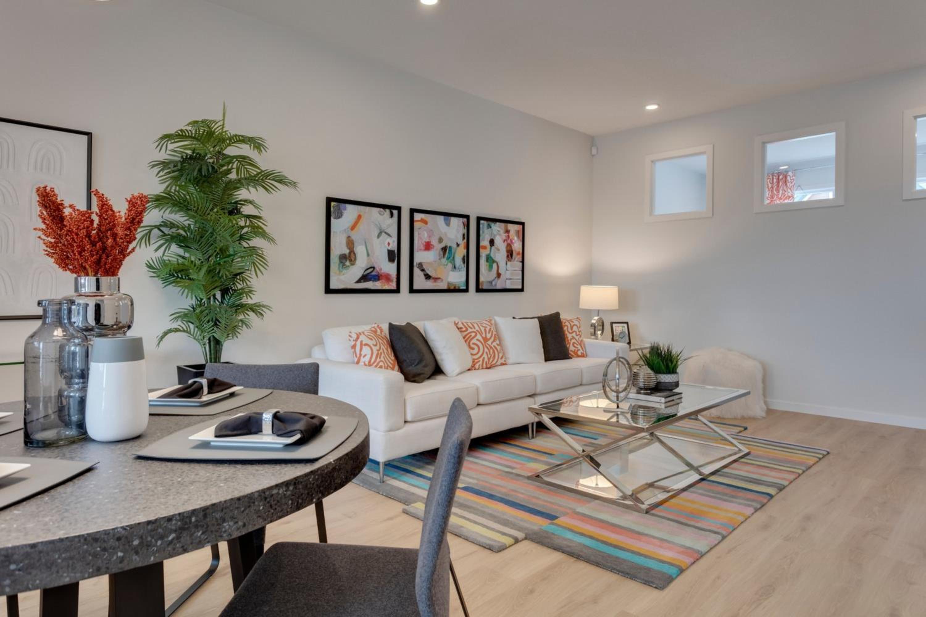 Spacious Modern Home With King Bed & Office