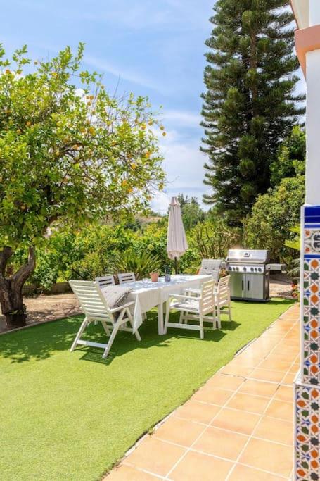 Lovely holiday residence - delicious pool and Padel - 6 bedrooms