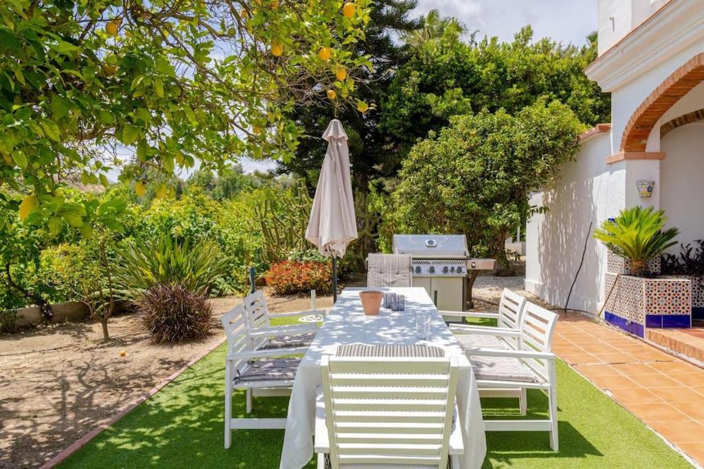 Lovely holiday residence - delicious pool and Padel - 6 bedrooms