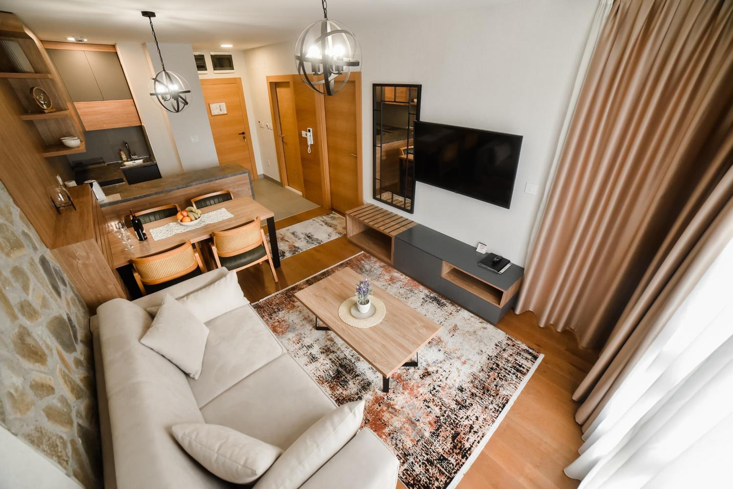 Kraljev trg - lux apartman view 3