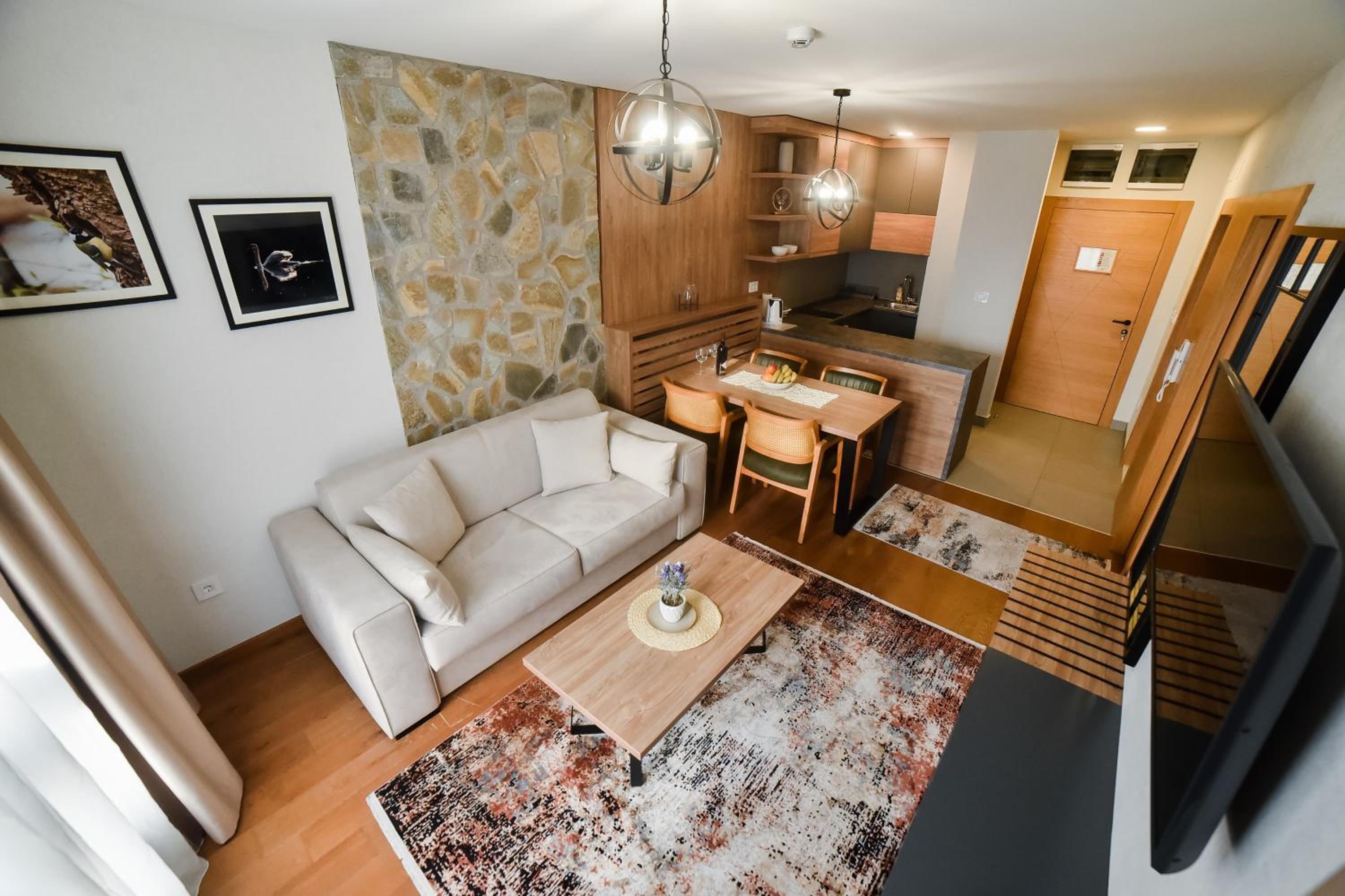 Kraljev trg - lux apartman view 4