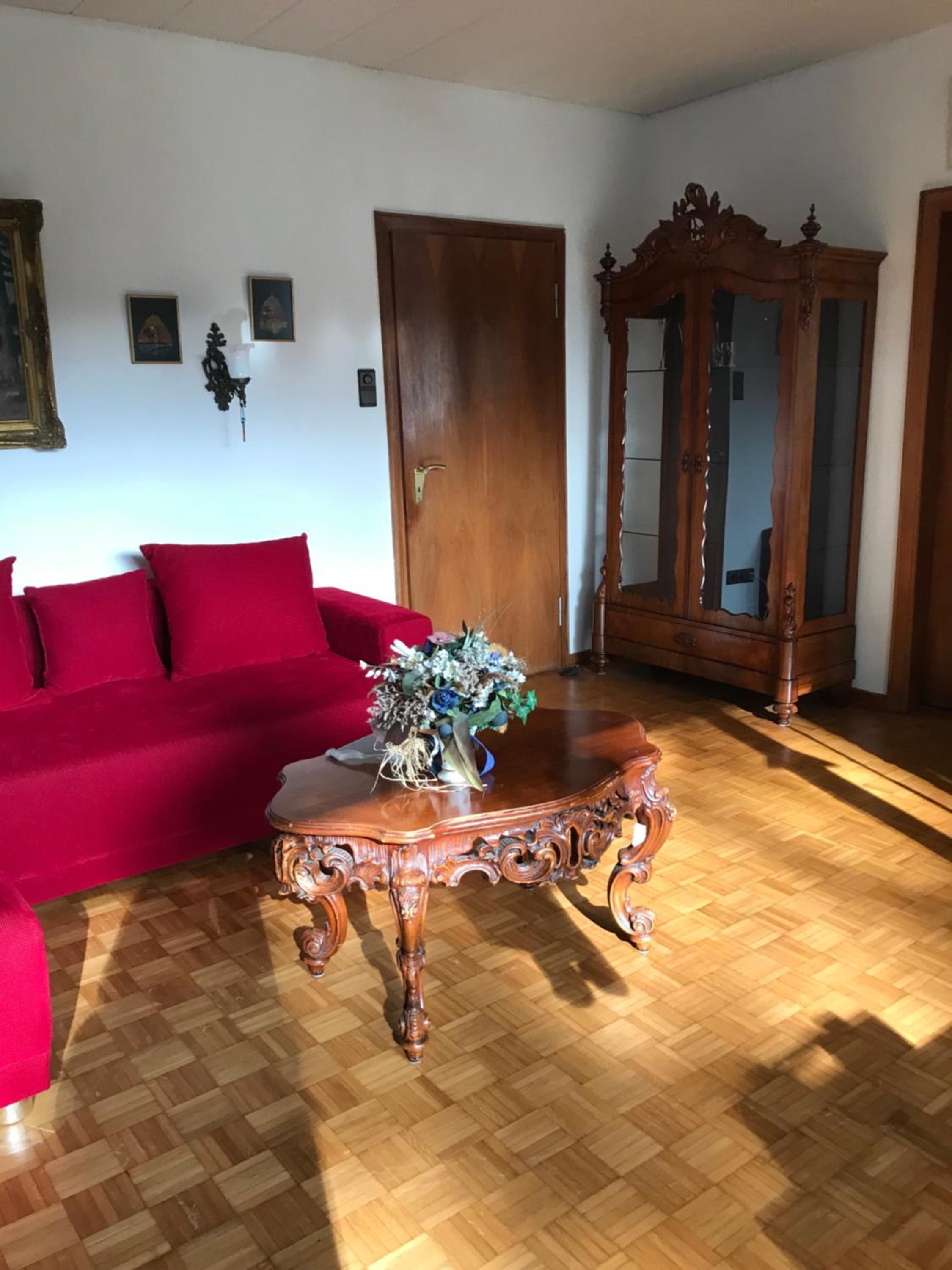 FeWo Aurich Zentrum EG 3 Schlafzimmer und FeWo OG 4 Schlafzimmer
