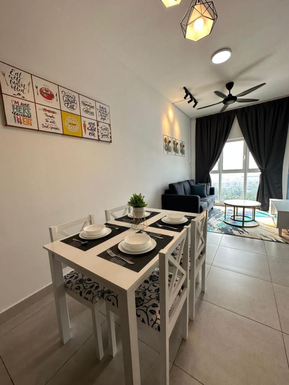 The Zullys Crib at Canopy Hills photo 4