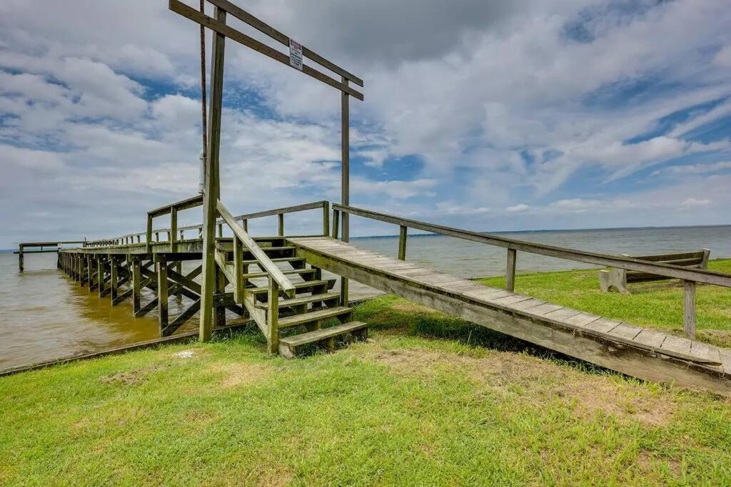 Vacation Home Lake Livingston! view 4