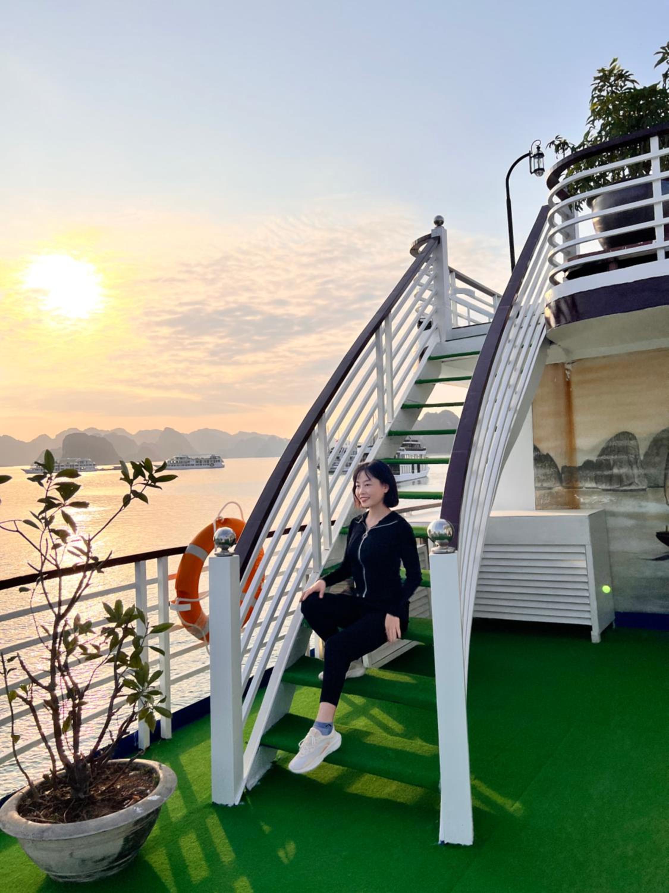 Dragon Crown Legend Cruise view 2