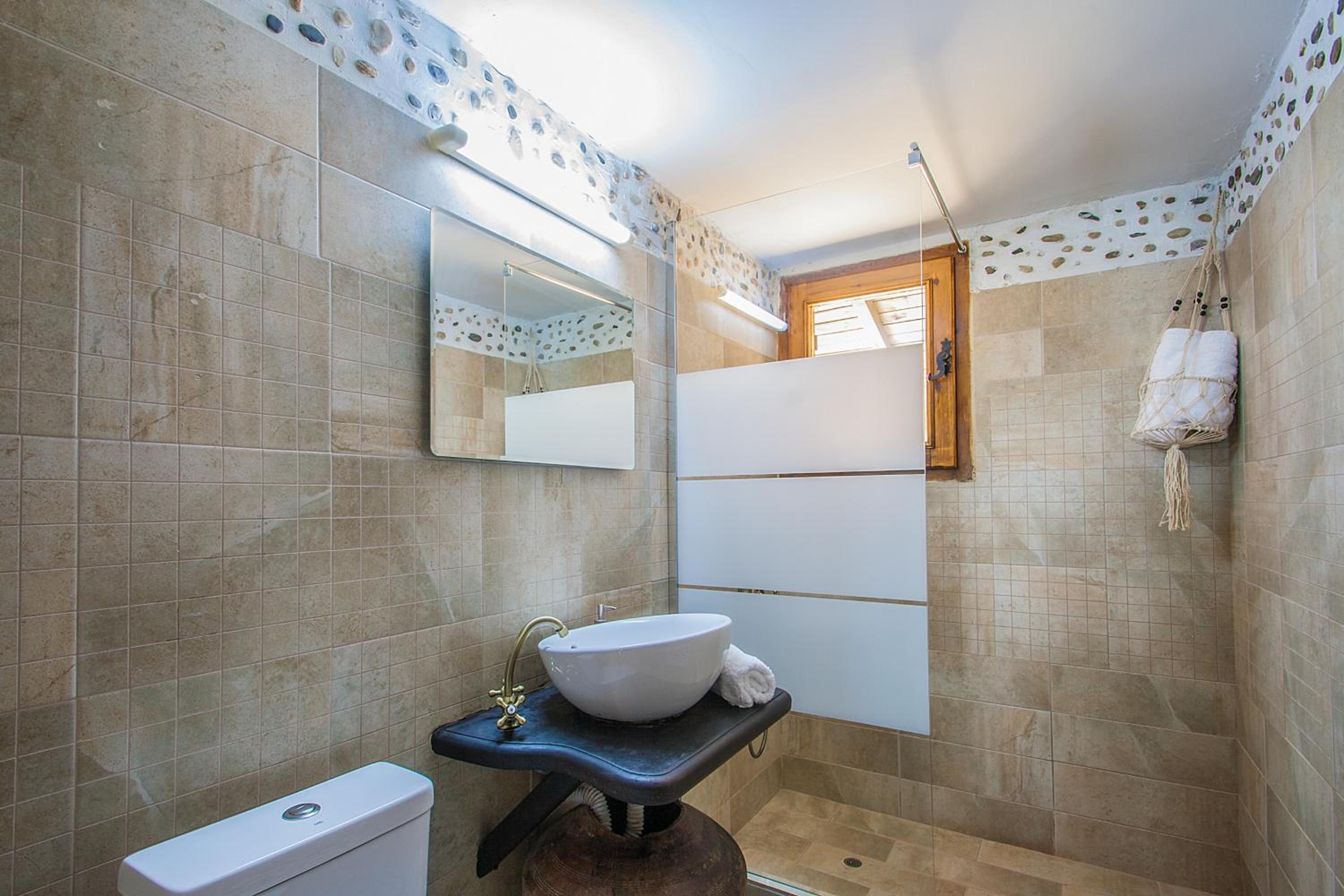 Photo 36