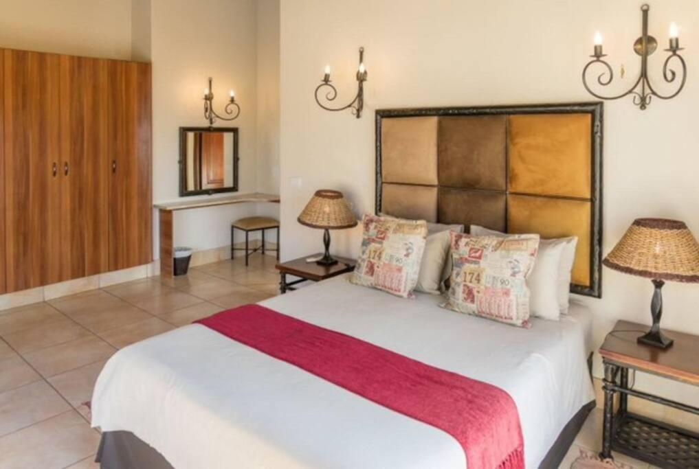 Zebula Golf and Wildlife Estate - Hornbill Paradise Pax 8 - Moi Signature Luxury villa view 2