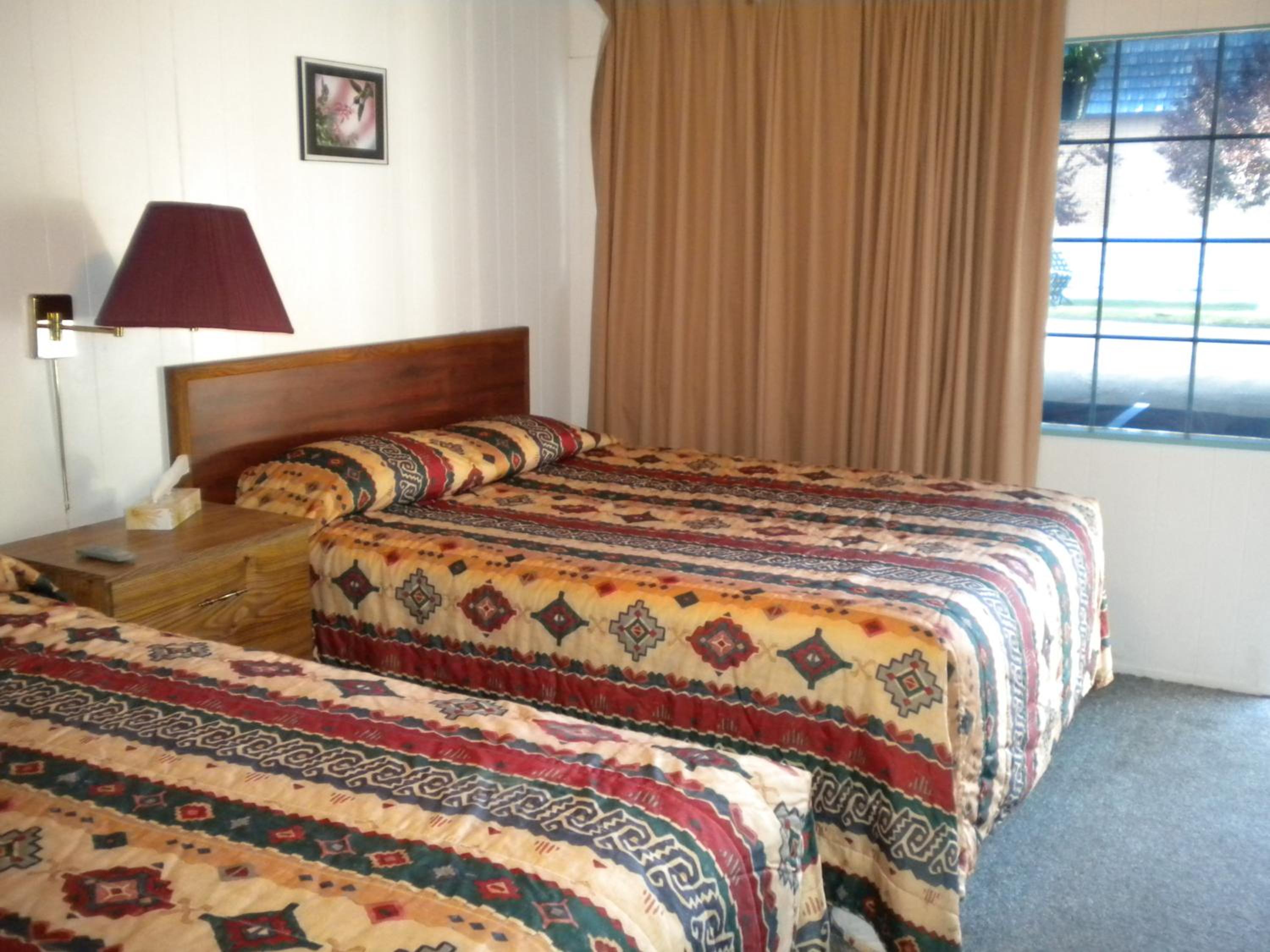 Holiday House Motel
