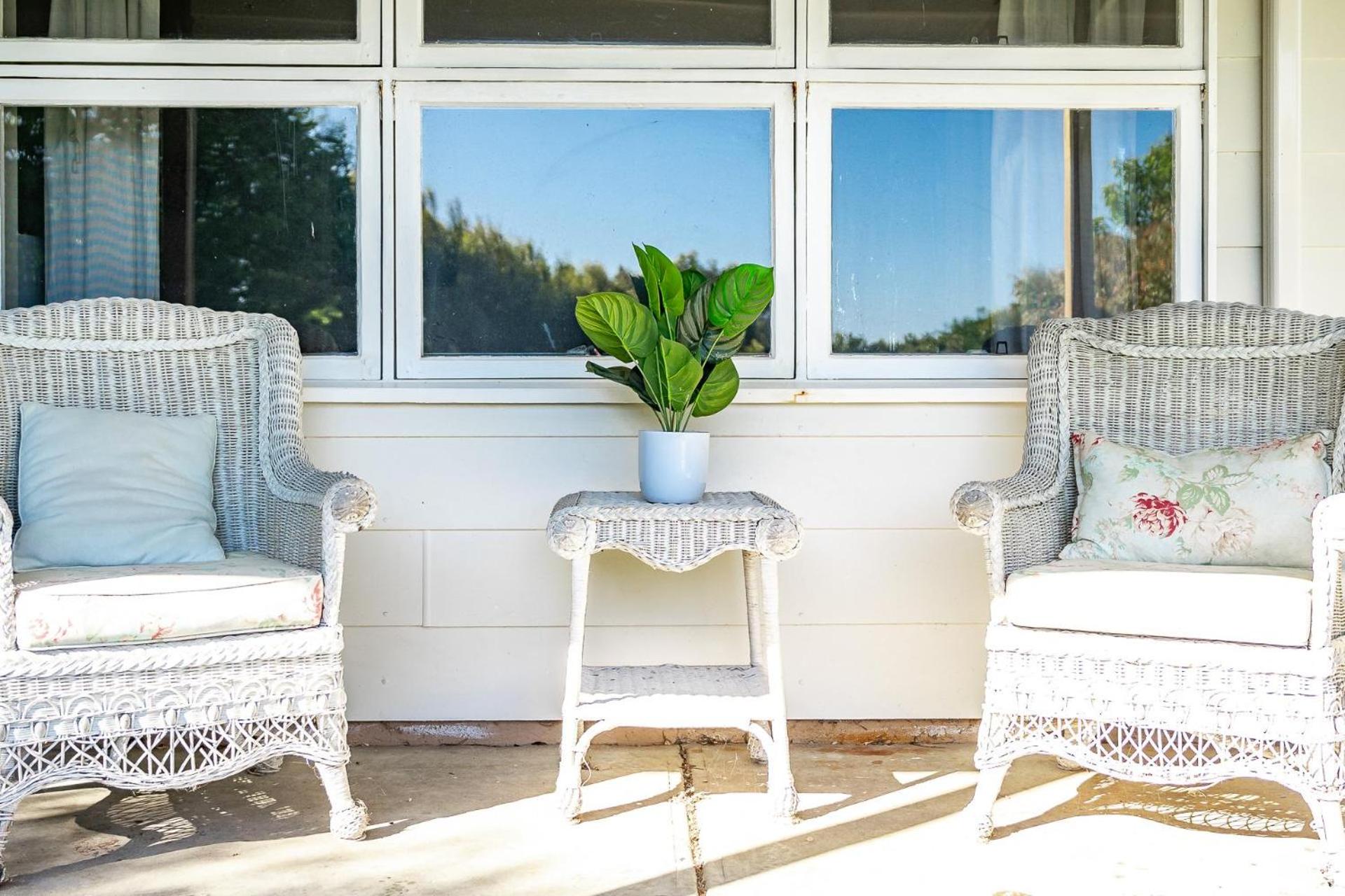 Peaceful Seaside Cottage