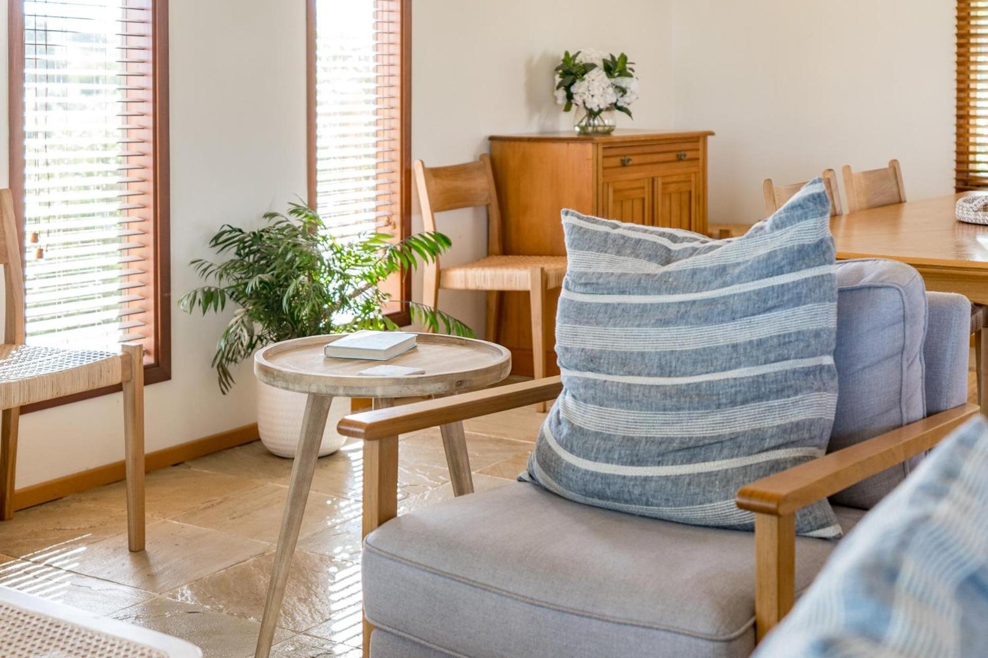 Sea View Timber Escape
