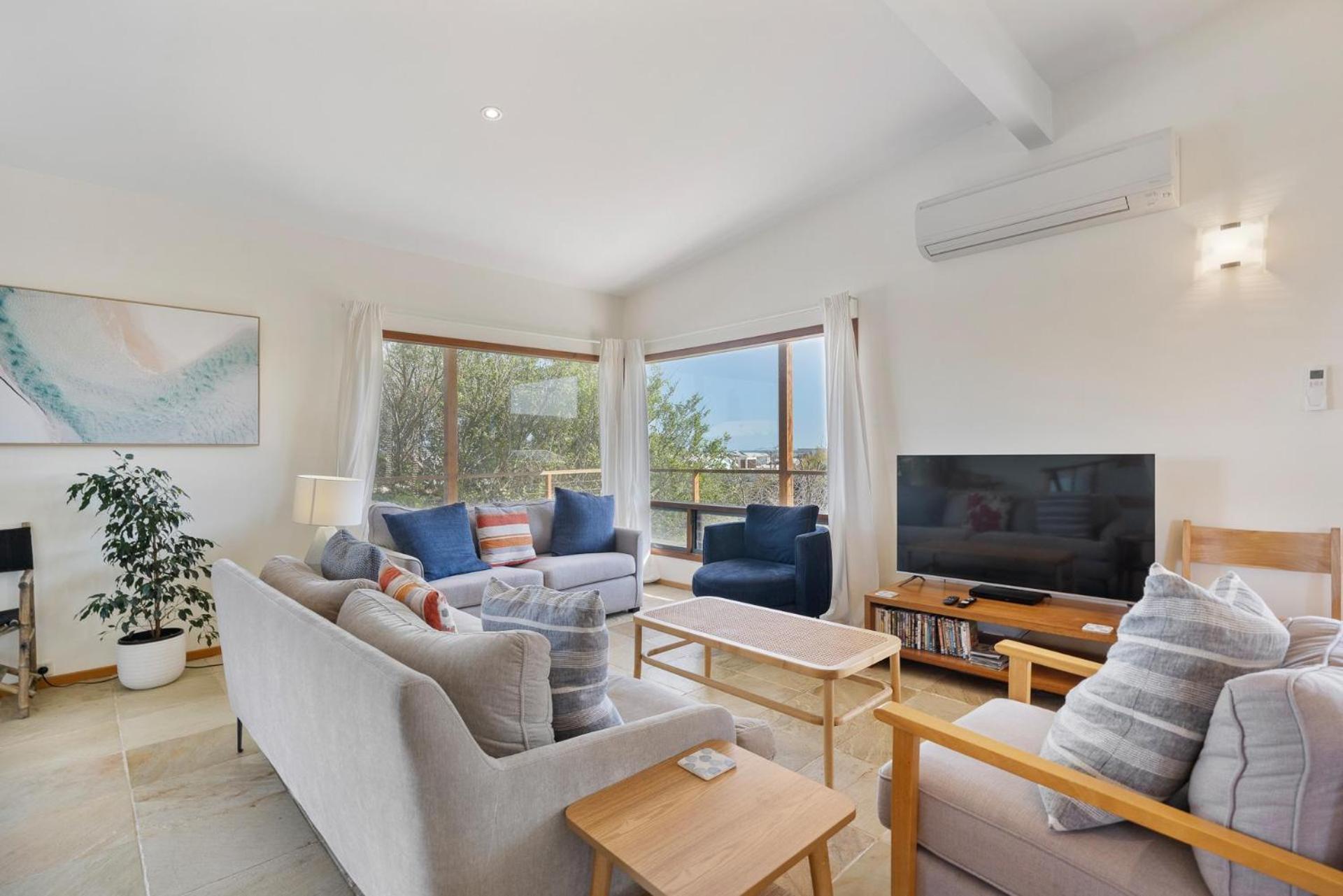 Sea View Timber Escape