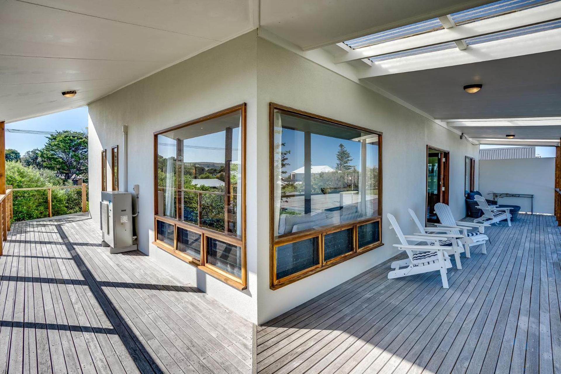 Sea View Timber Escape