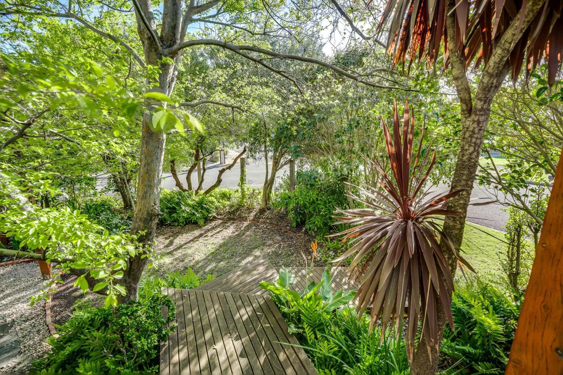 Sea View Timber Escape
