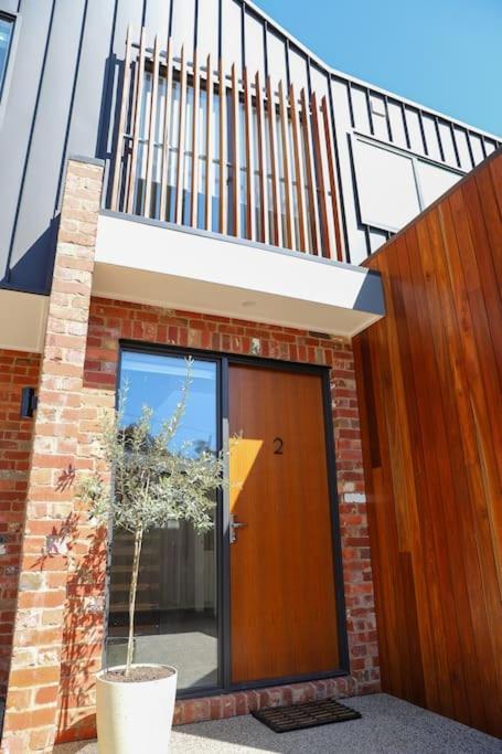 The McKinlay Station View
