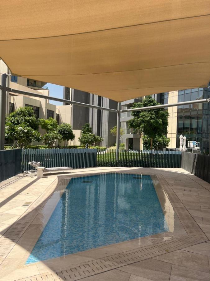Burj Khalifa view, 3 Bedroom Apartment in Boulevard Point, Connected to Dubai Mall