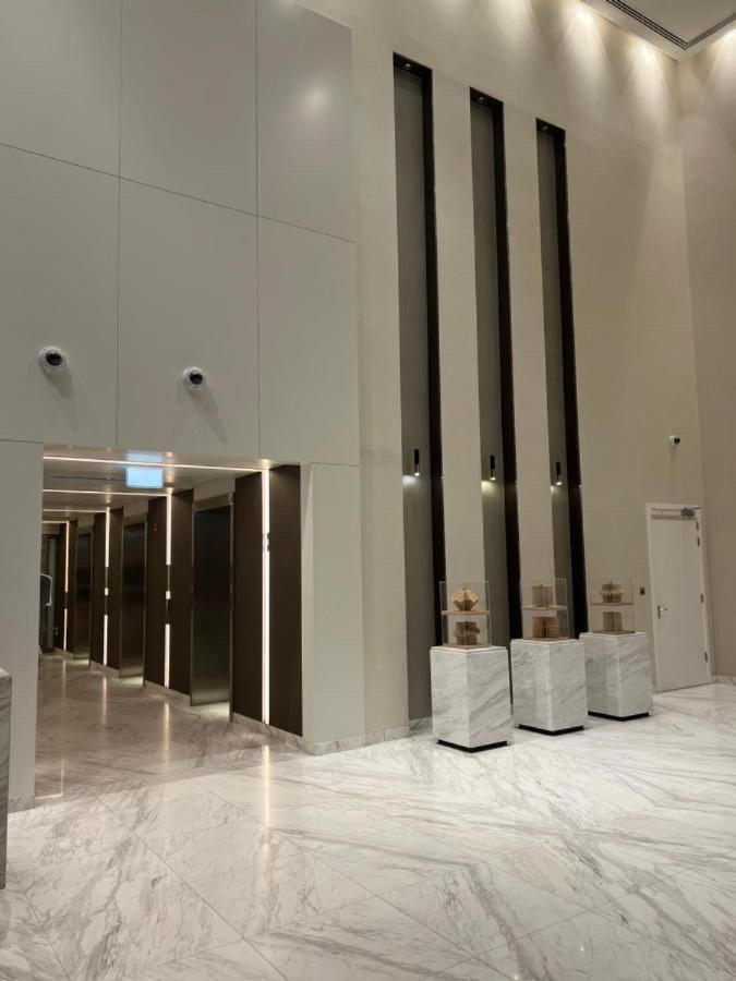 Burj Khalifa view, 3 Bedroom Apartment in Boulevard Point, Connected to Dubai Mall