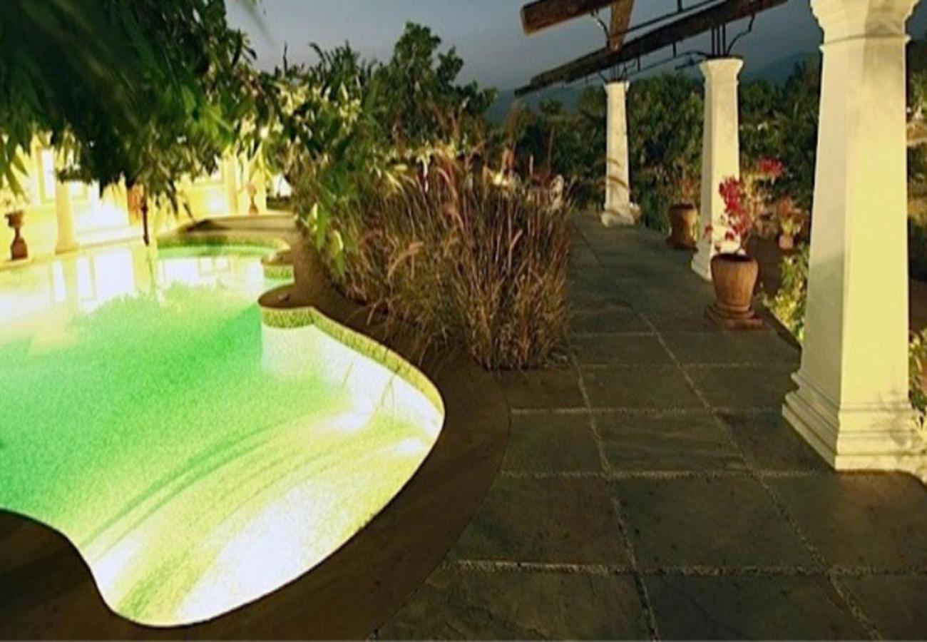 Emerald Leaf - Villa Limon view 2