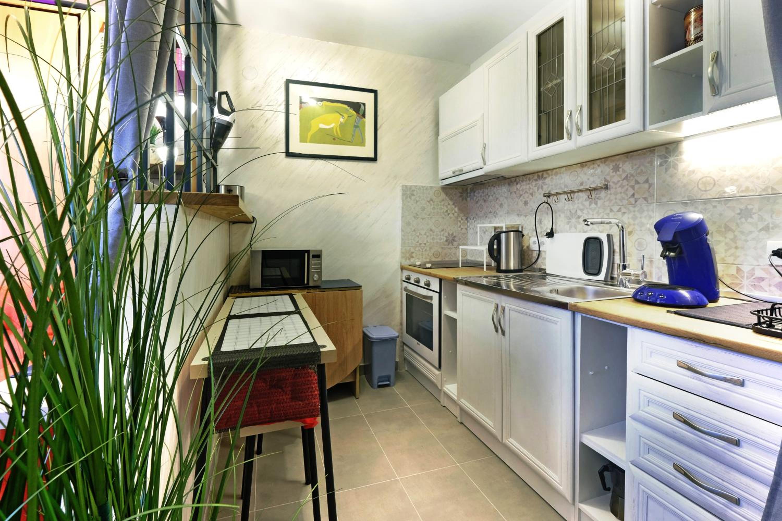 Urban Pioneer Apartment view 3