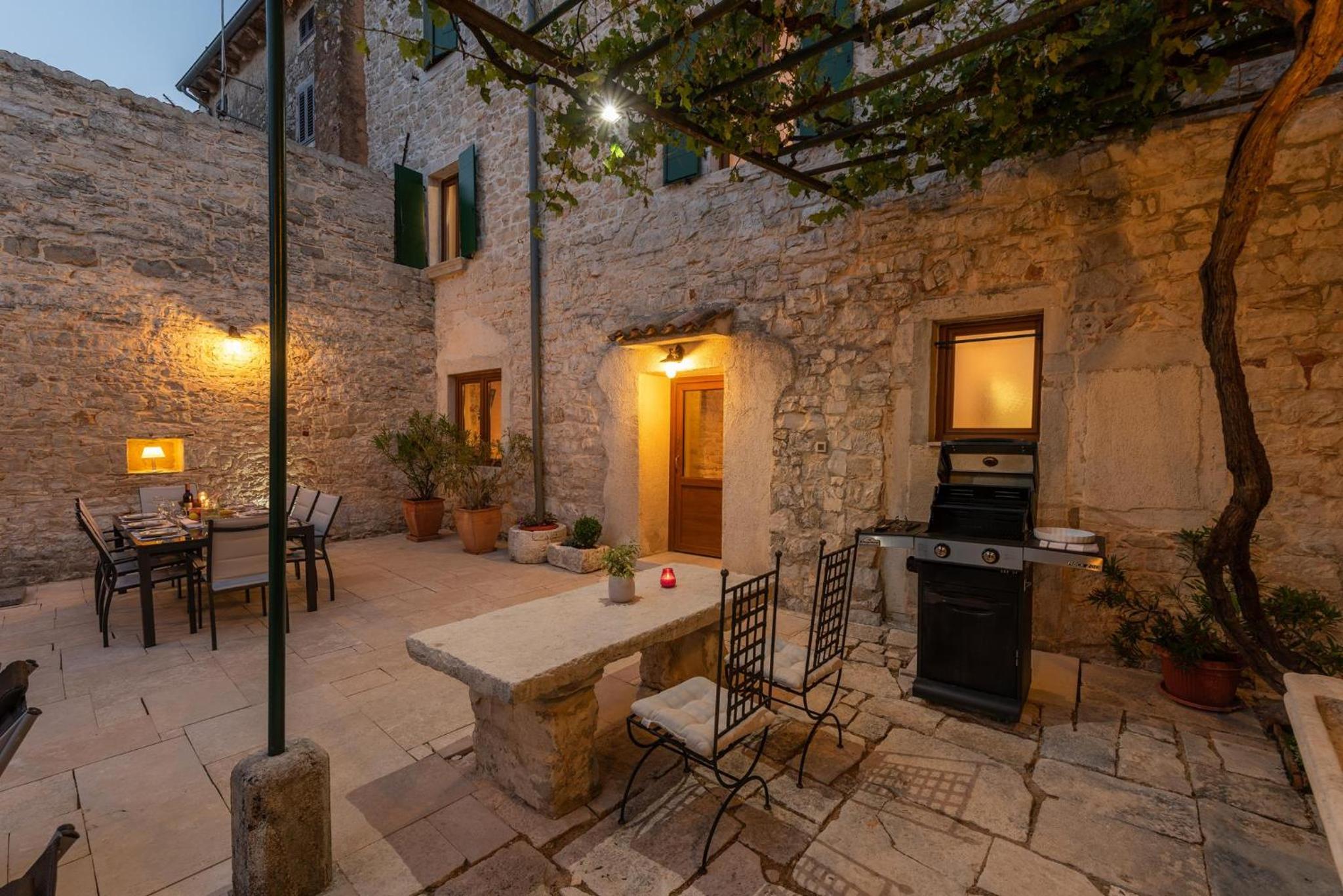 Photo 48