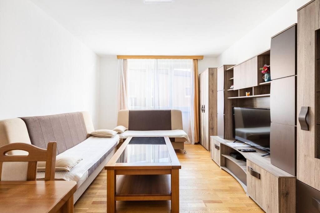 Apartman DINO
