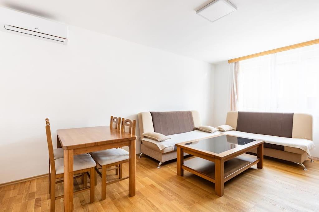 Apartman DINO