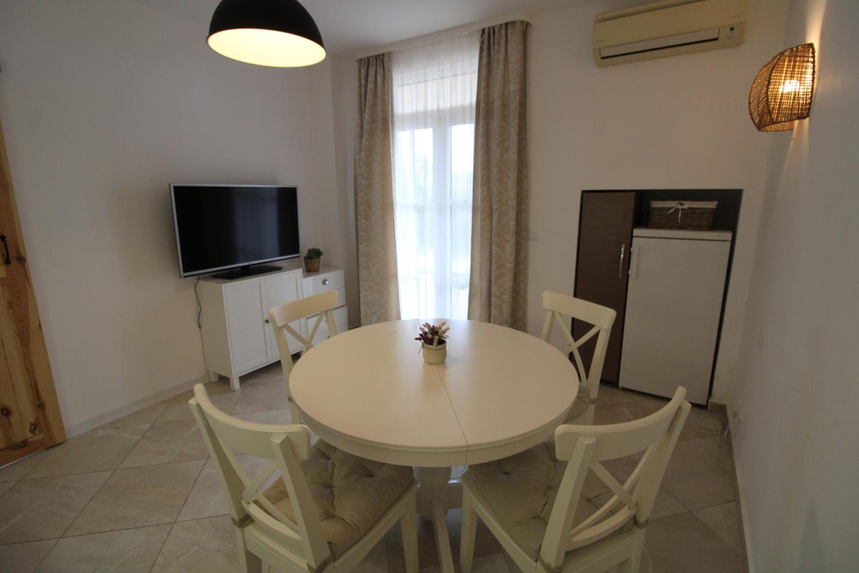 Flores Garden - Menada Apartments