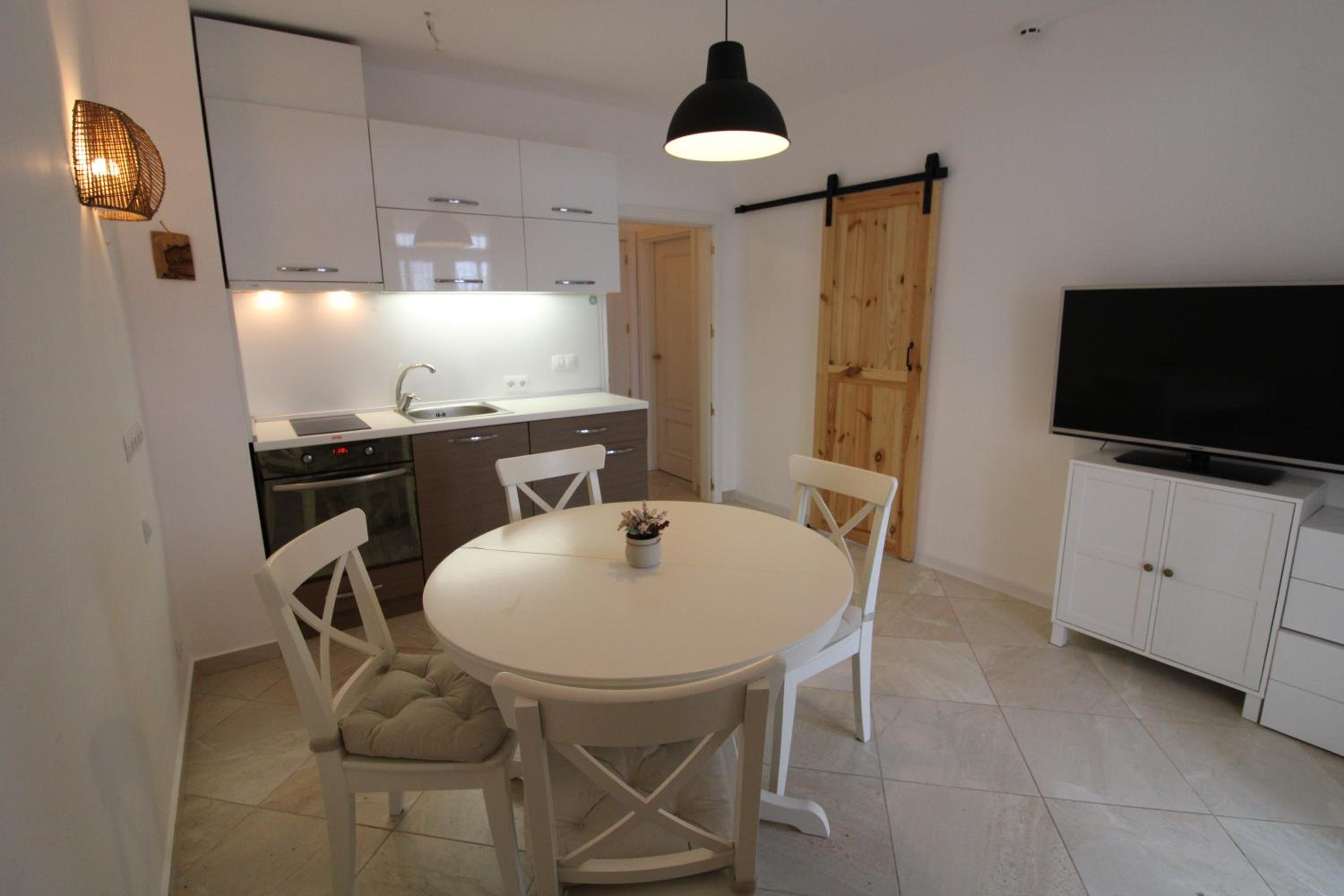 Flores Garden - Menada Apartments