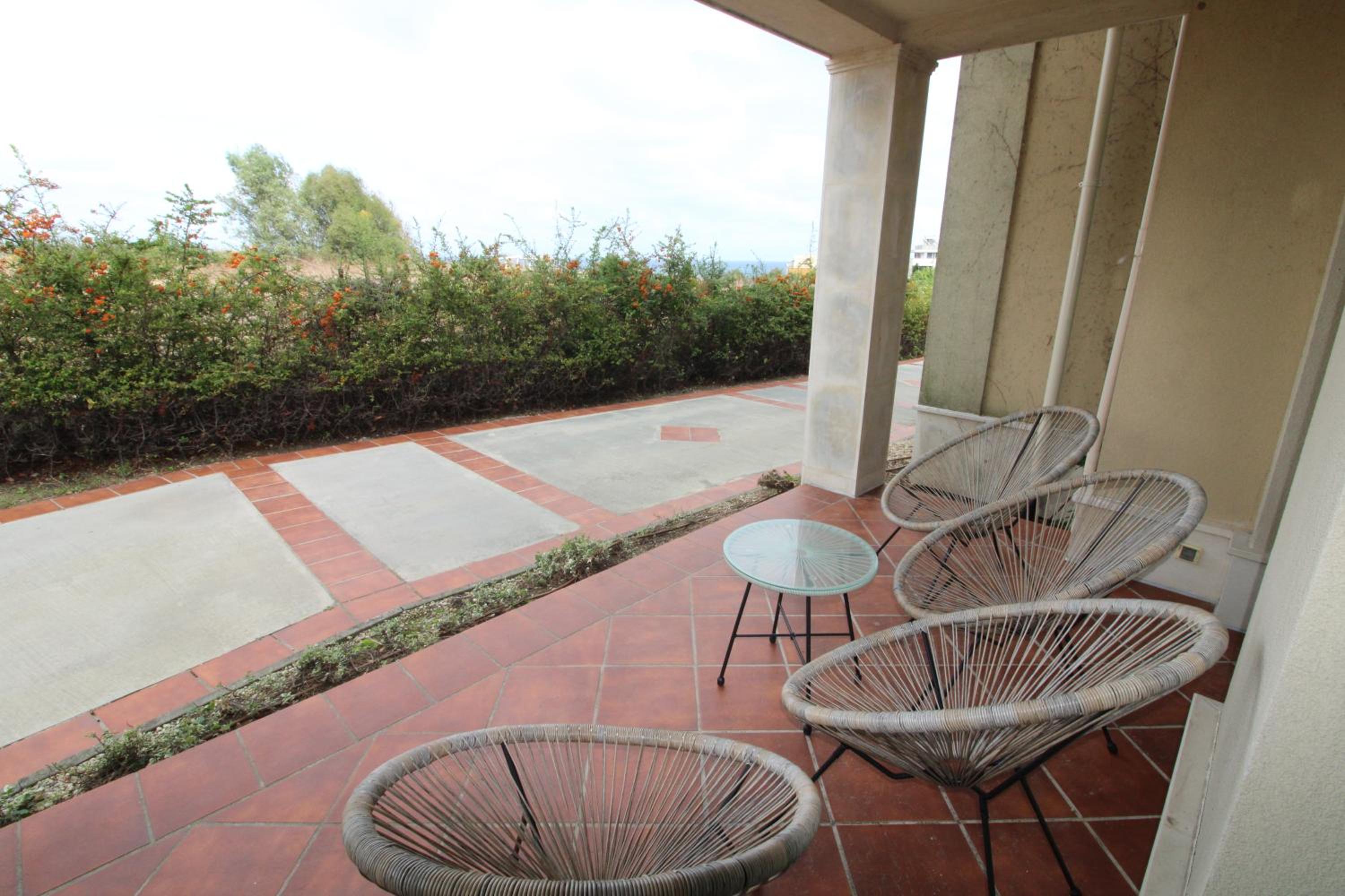 Flores Garden - Menada Apartments