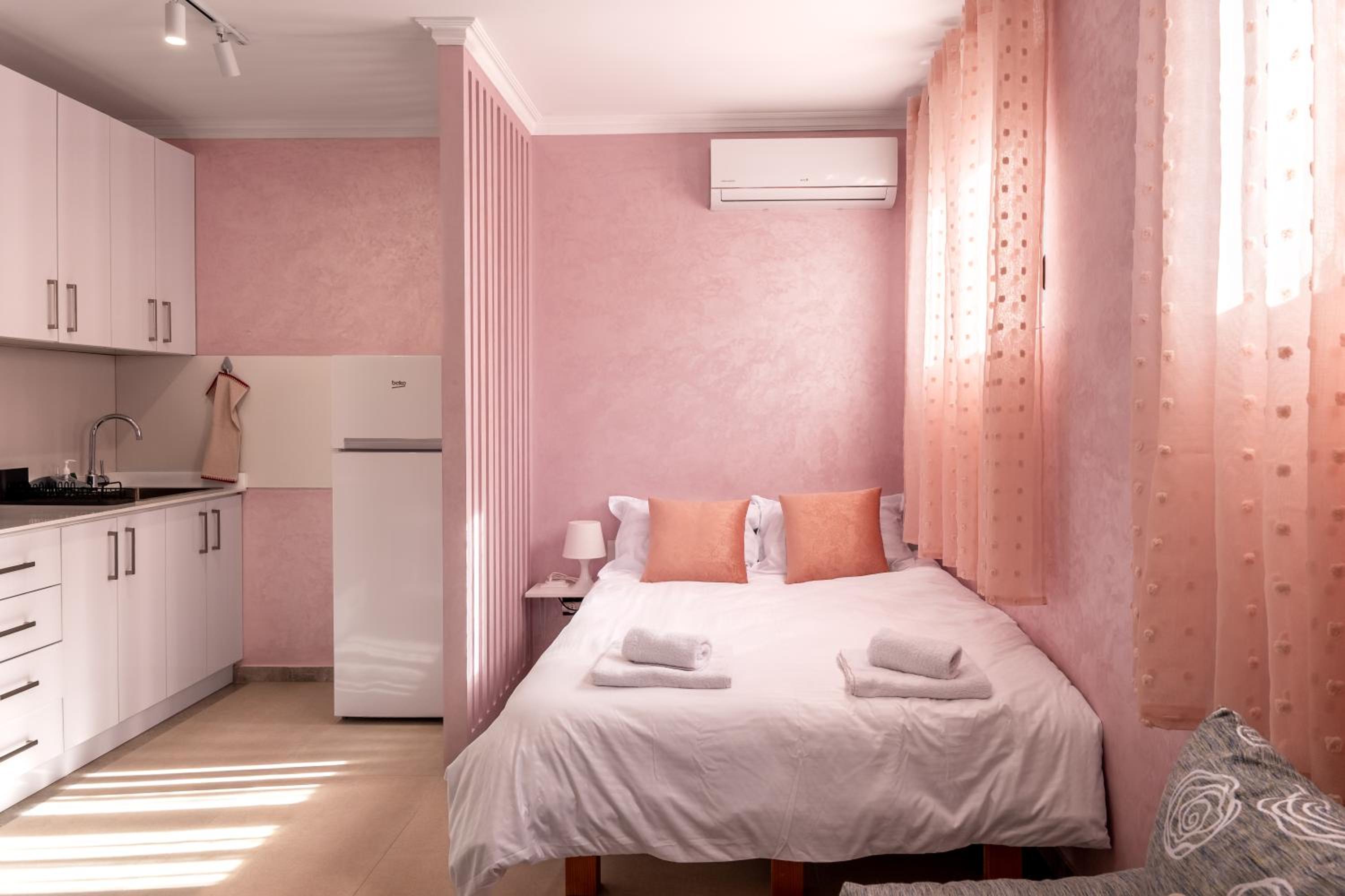 JOY APARTMENTS Zemun,Beograd