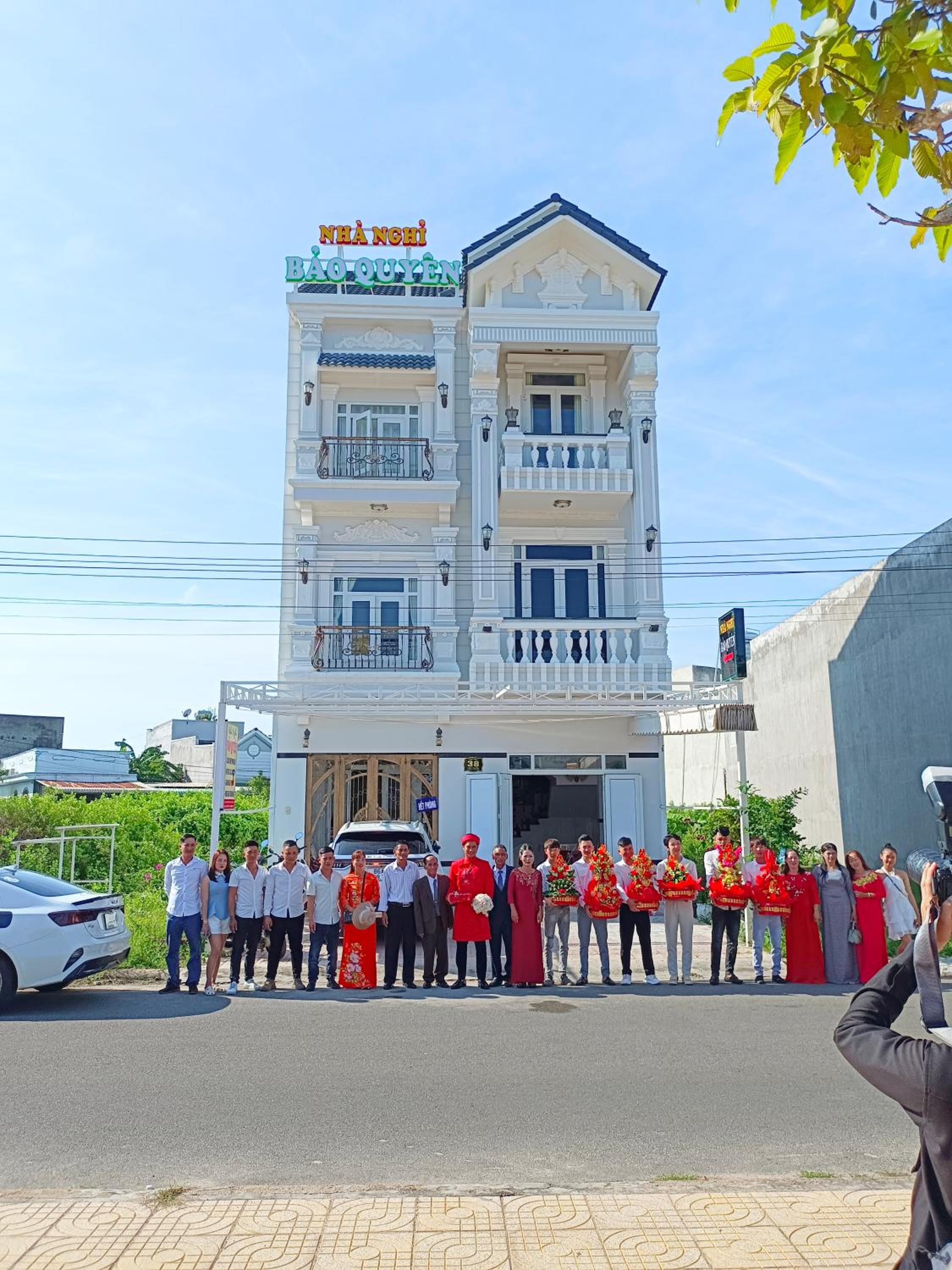 Nhà nghĩ Bảo Quyên