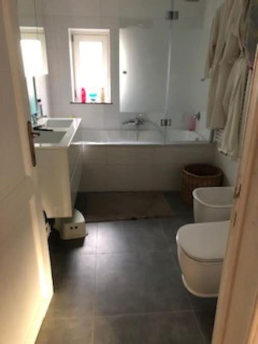 Stay in maison de metre in Etterbeek