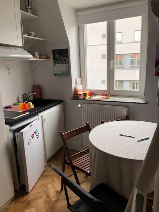 Stay in maison de metre in Etterbeek