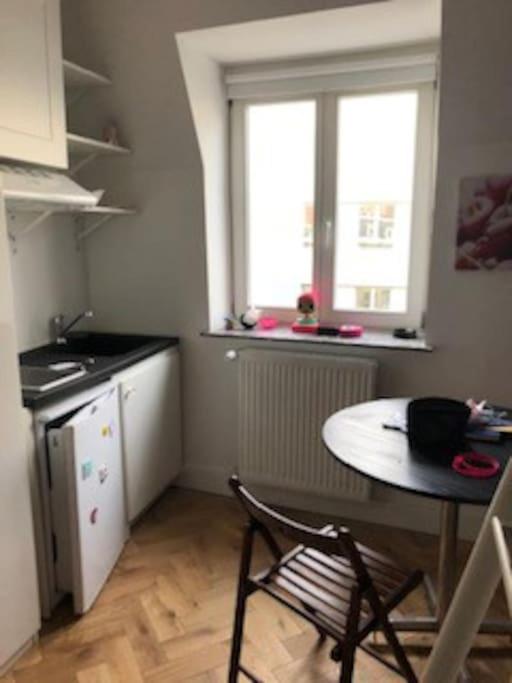 Stay in maison de metre in Etterbeek