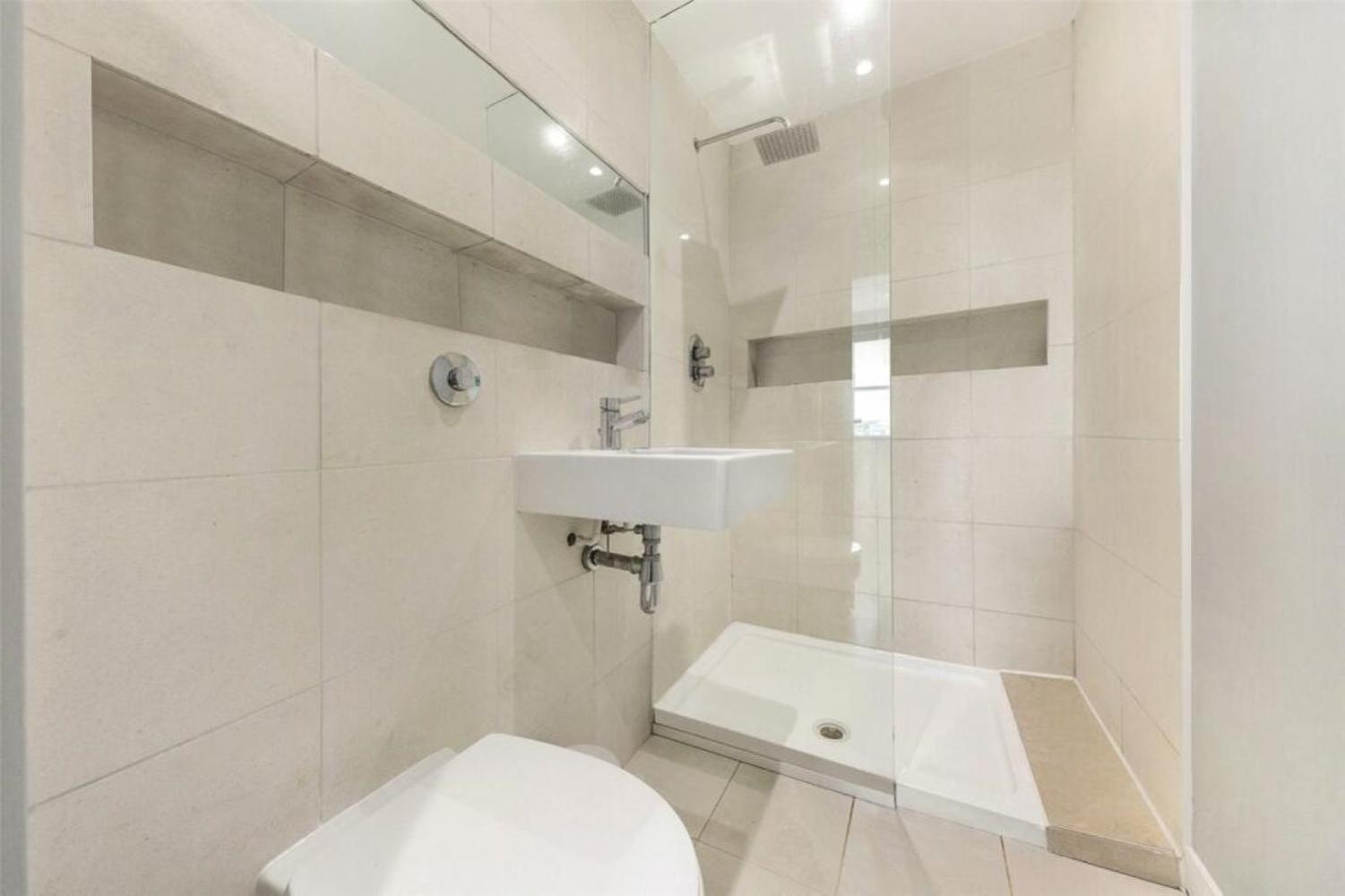 BOND STREET STATION 2 BED FLAT