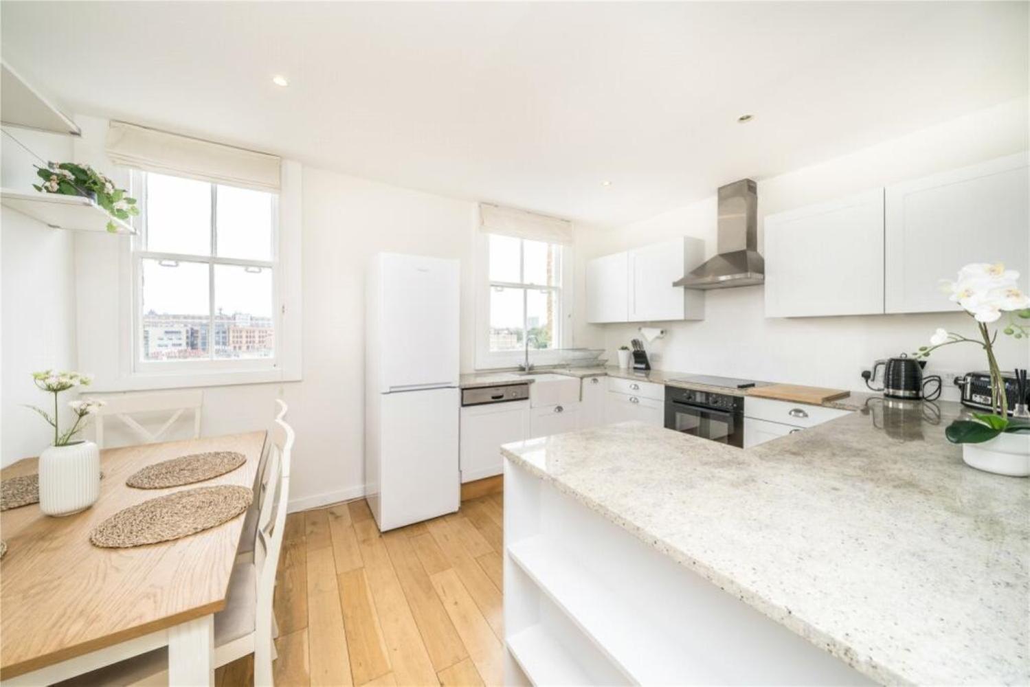 BOND STREET STATION 2 BED FLAT
