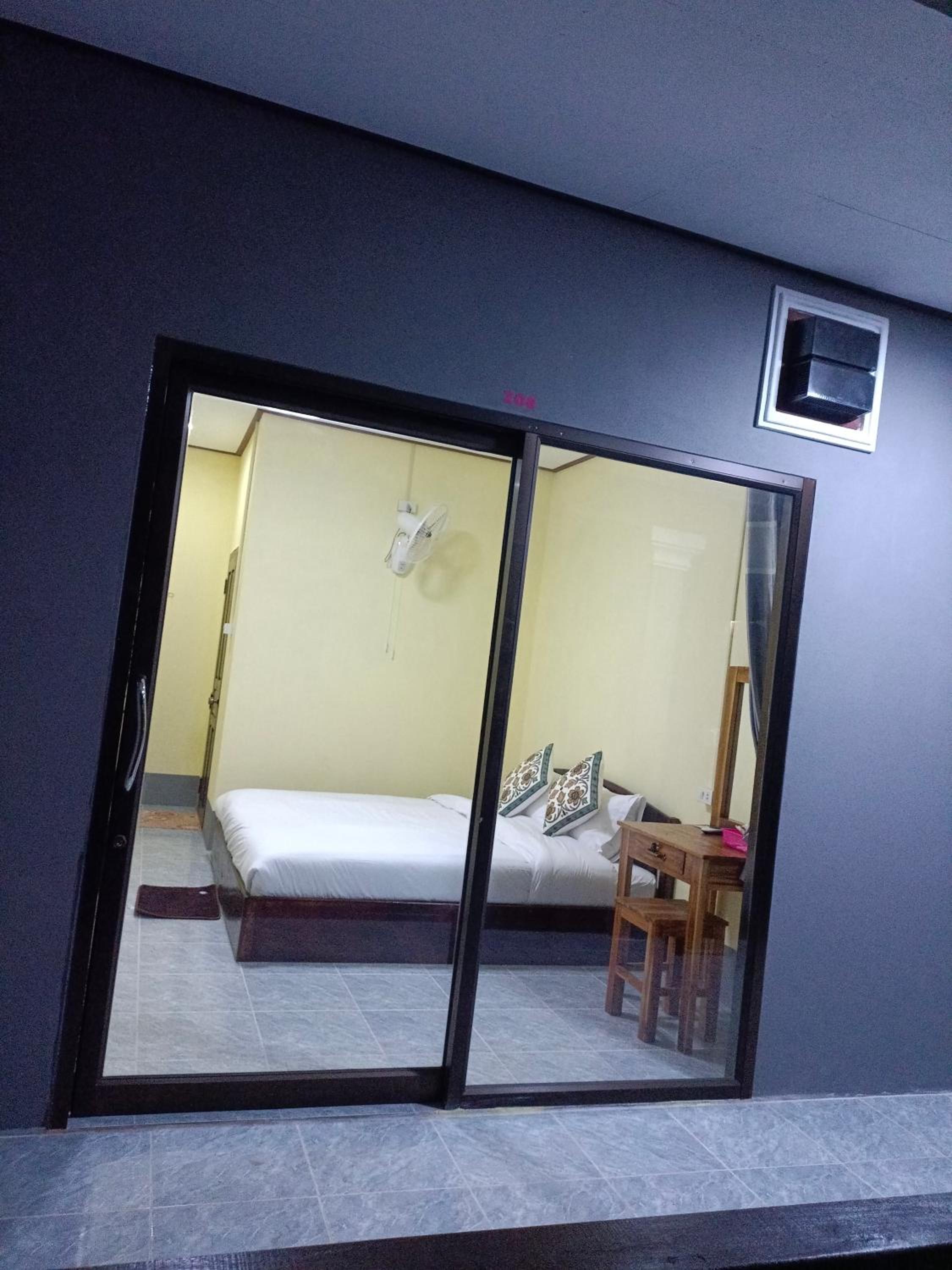 Khamphan Guesthouse